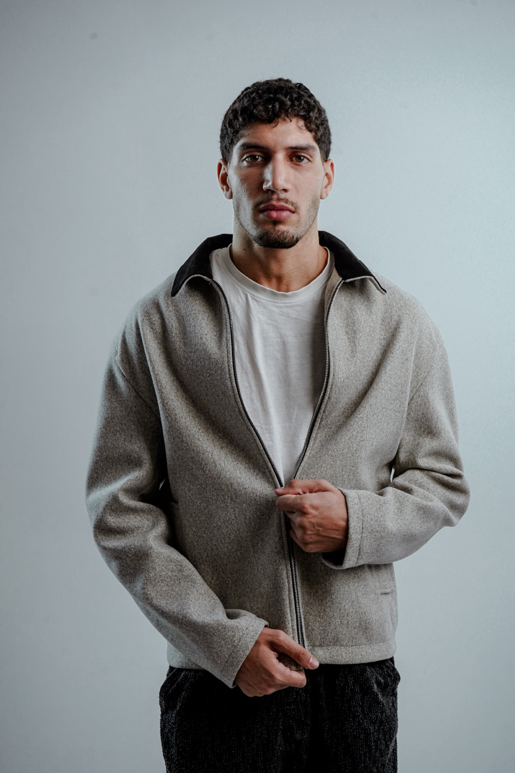 DUO TONE ZIP UP JACKET - LIGHT GREY