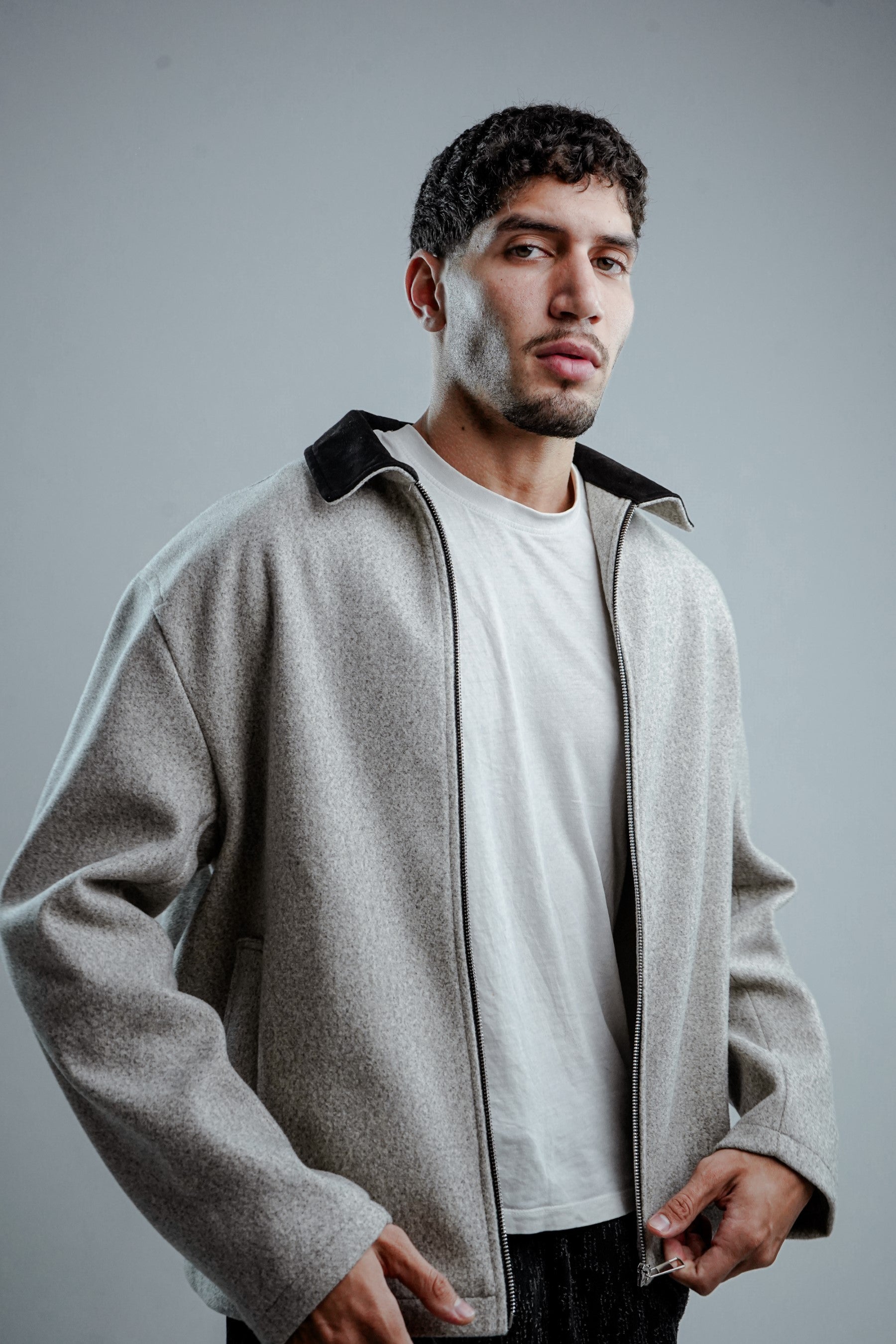 DUO TONE ZIP UP JACKET - LIGHT GREY